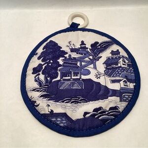 Blue Willow Pot Holder Round Wood Hanging Ring Hot Plate Blue White Decor